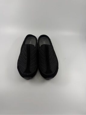 Easy Spirit Women's Black Slip-On Comfort Slippers